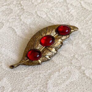 Estate Vintage Gold Tone Leaf Brooch Pin Red Molded Glass Cabochon Retro Jewelry